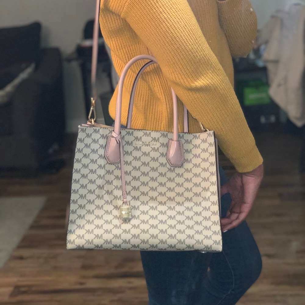 MK purse